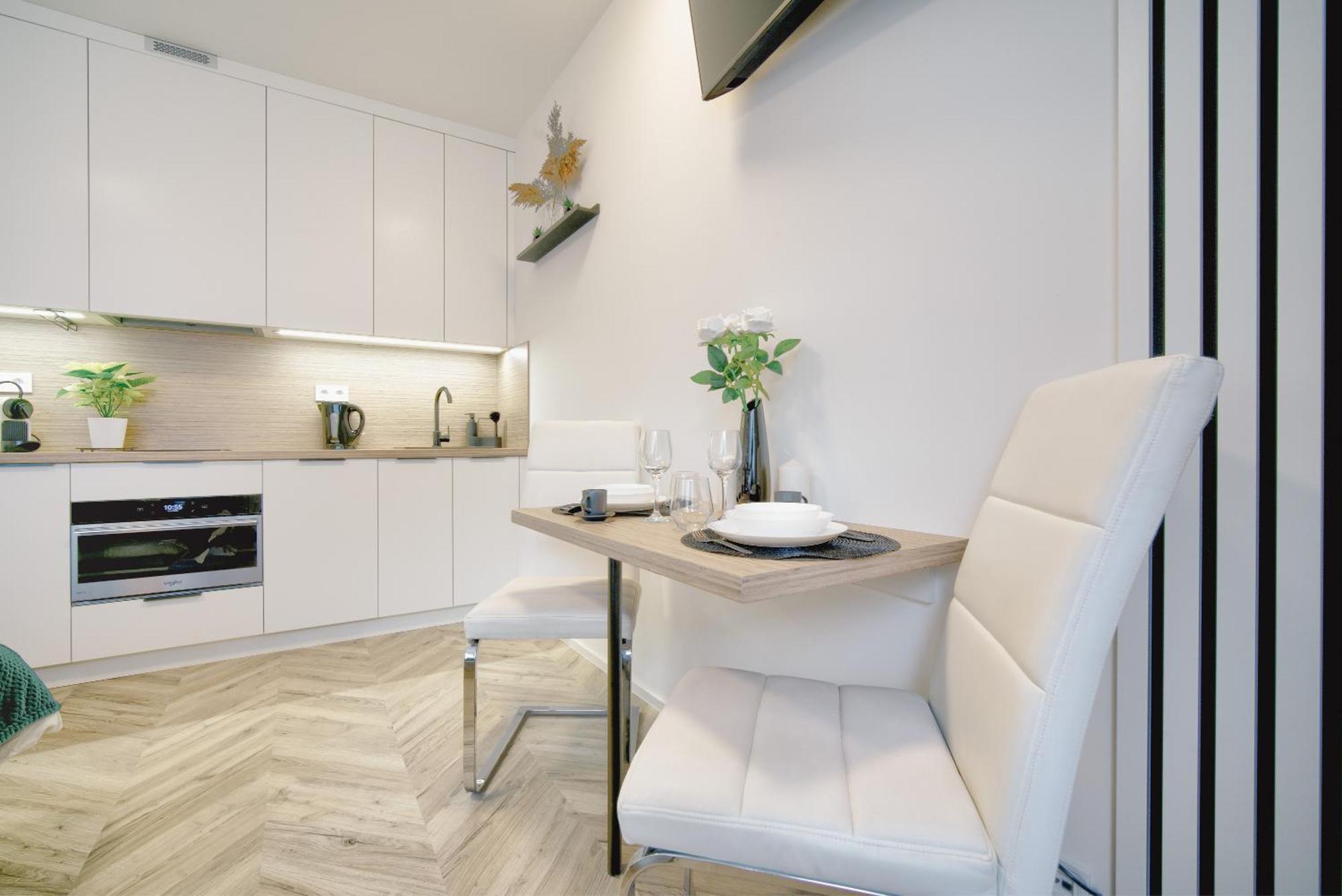 City Relax Apartments With Free Parking, 10 Mins Walk To City Centre Brno Buitenkant foto