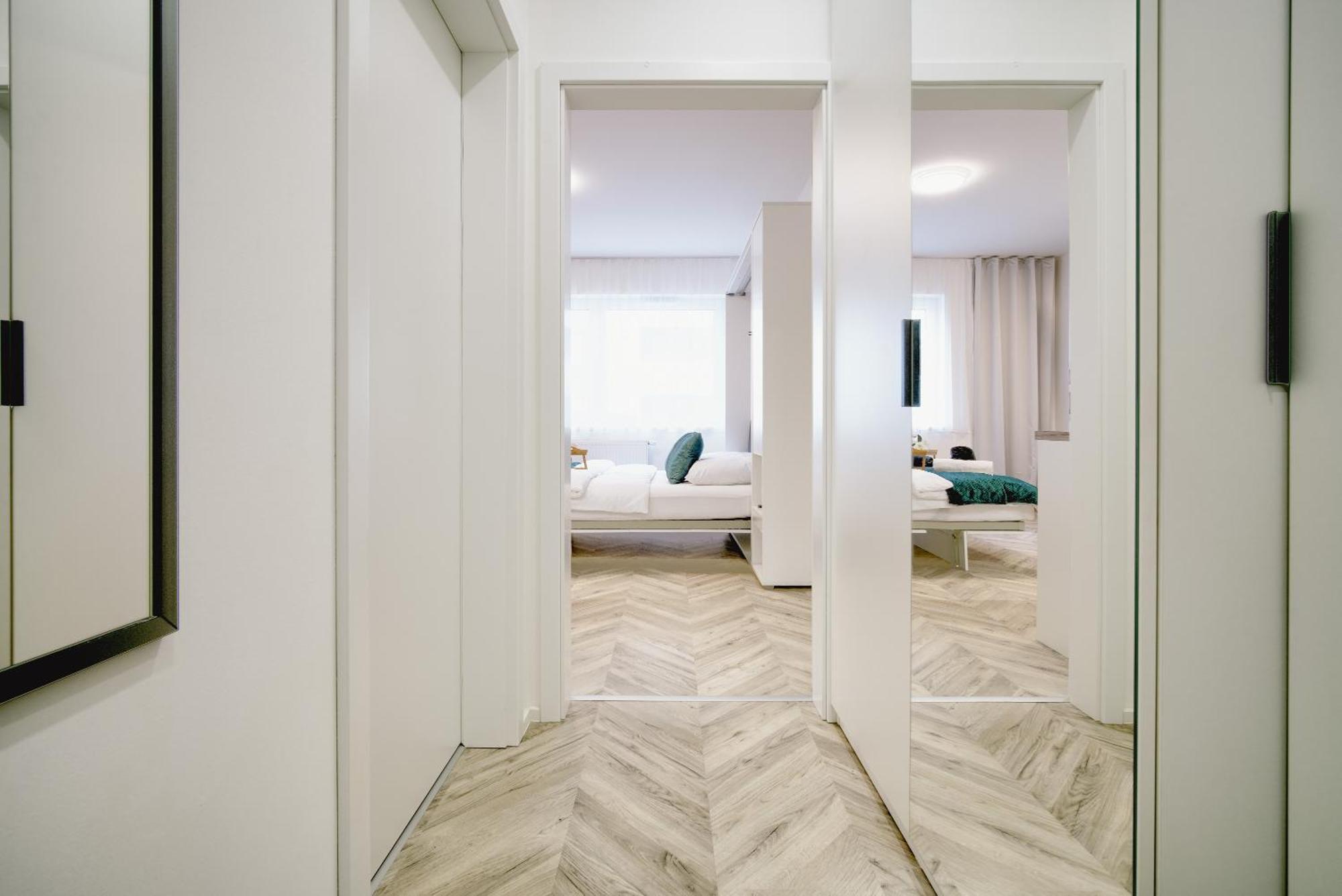 City Relax Apartments With Free Parking, 10 Mins Walk To City Centre Brno Buitenkant foto