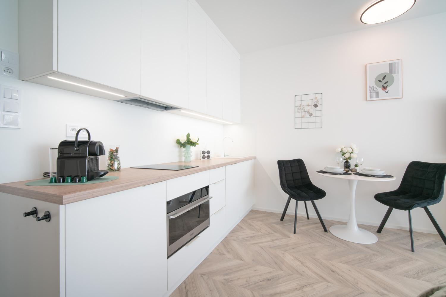City Relax Apartments With Free Parking, 10 Mins Walk To City Centre Brno Buitenkant foto